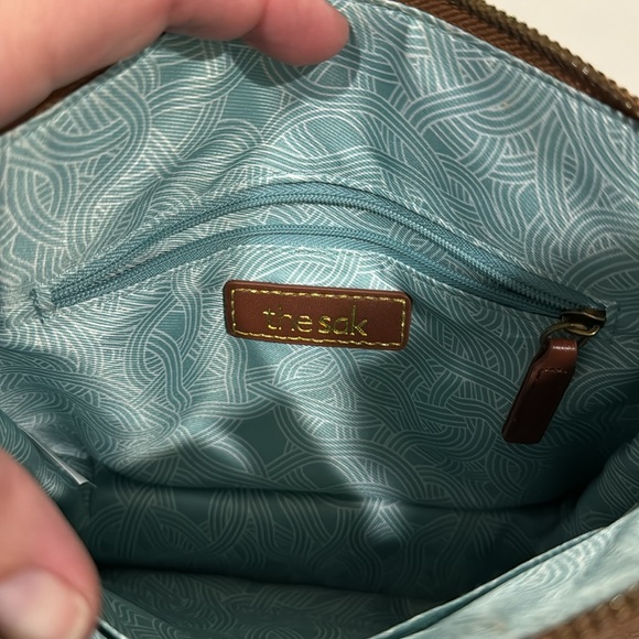 The SAK camel color leather crossbody purse with tassel zipper - new used - Picture 6 of 6